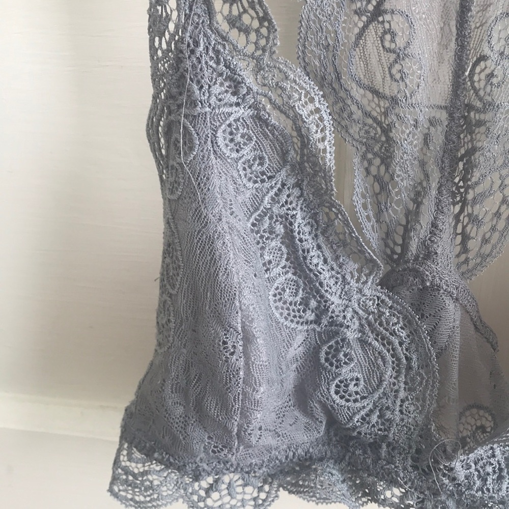 Grey Razorback bralette - Picture 2 of 4